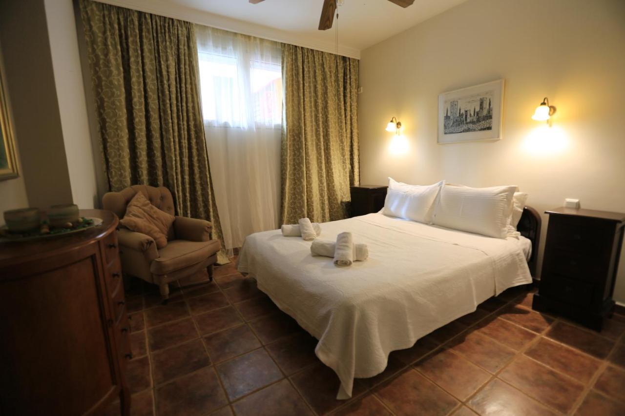 In White Villa Lagonisi Luaran gambar